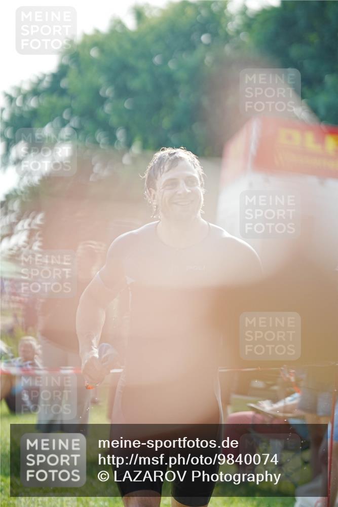 21.06.2026 - 29. Vierlanden-Triathlon LAZAROV Photography http://msf.ph/oto/9840074 21.06.2026 08:55:40 Schwimmen 113 meine-sportfotos.de