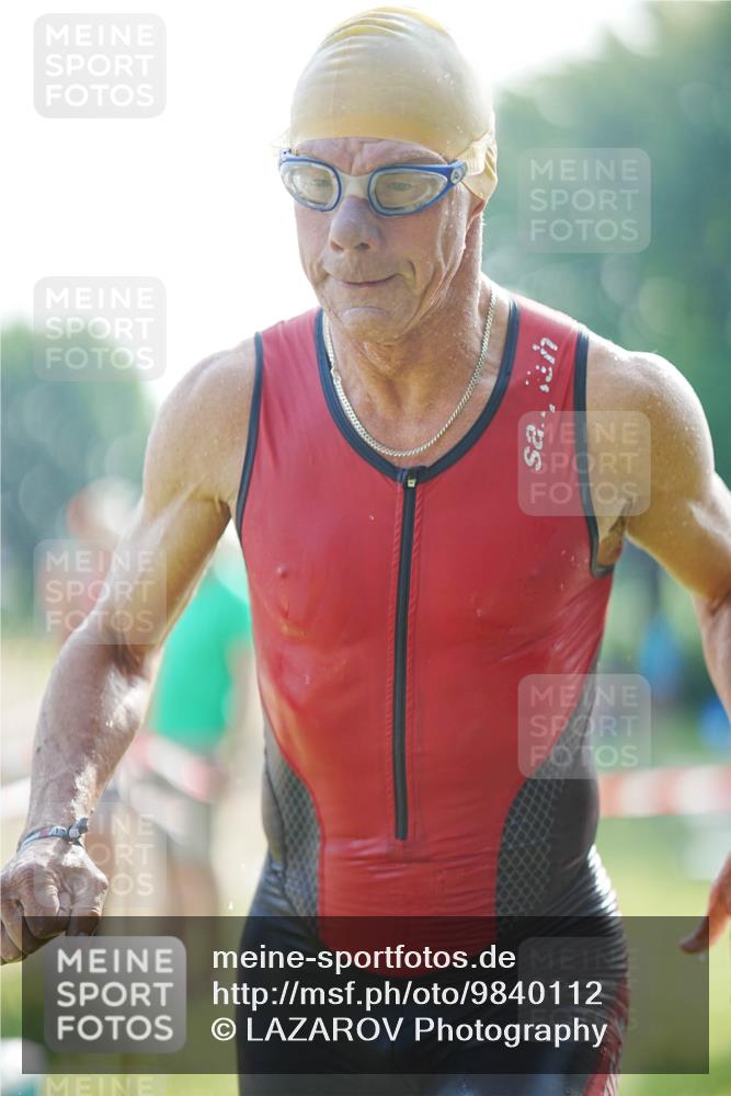 21.06.2026 - 29. Vierlanden-Triathlon LAZAROV Photography http://msf.ph/oto/9840112 21.06.2026 09:00:18 Schwimmen 178 meine-sportfotos.de