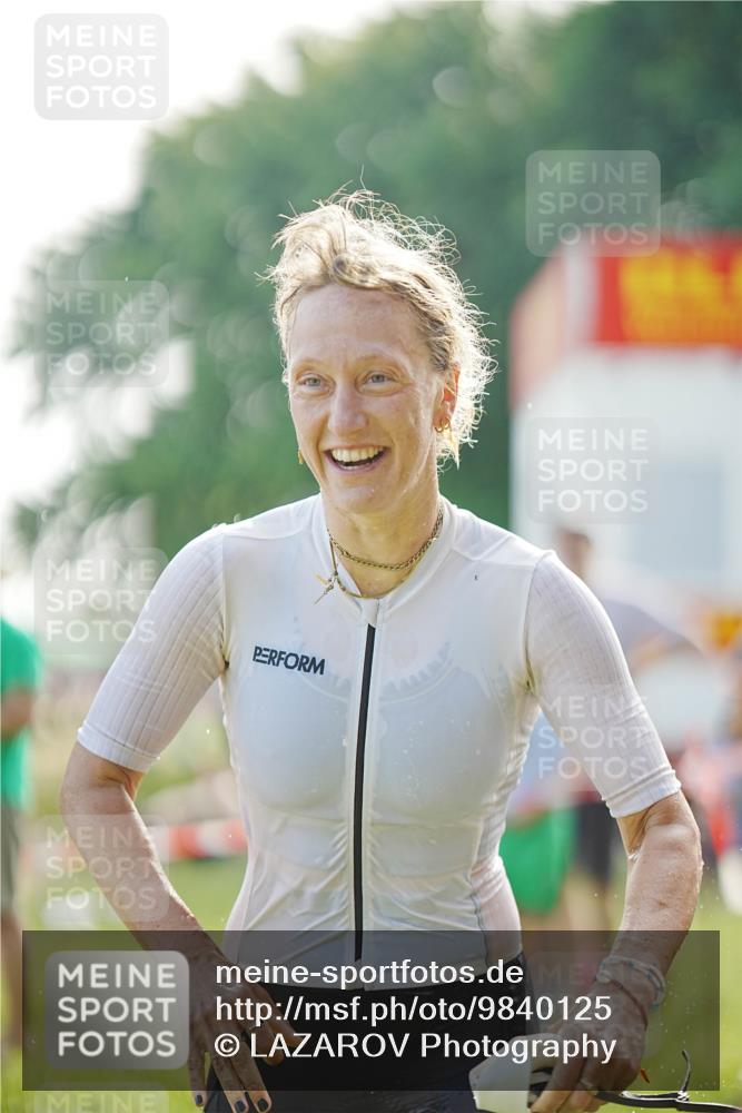 21.06.2026 - 29. Vierlanden-Triathlon LAZAROV Photography http://msf.ph/oto/9840125 21.06.2026 09:02:21 Schwimmen 217, 231, 283 meine-sportfotos.de