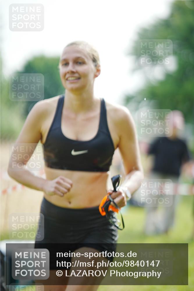 21.06.2026 - 29. Vierlanden-Triathlon LAZAROV Photography http://msf.ph/oto/9840147 21.06.2026 09:17:20 Schwimmen 249 meine-sportfotos.de