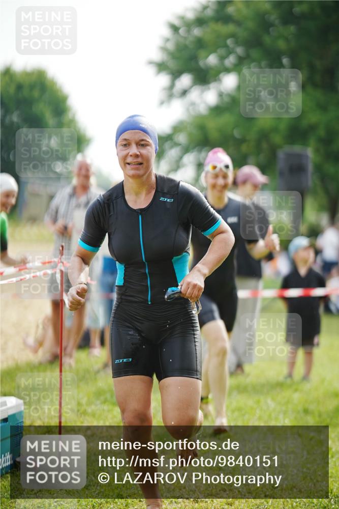 21.06.2026 - 29. Vierlanden-Triathlon LAZAROV Photography http://msf.ph/oto/9840151 21.06.2026 09:18:13 Schwimmen 232, 245, 259, 281 meine-sportfotos.de