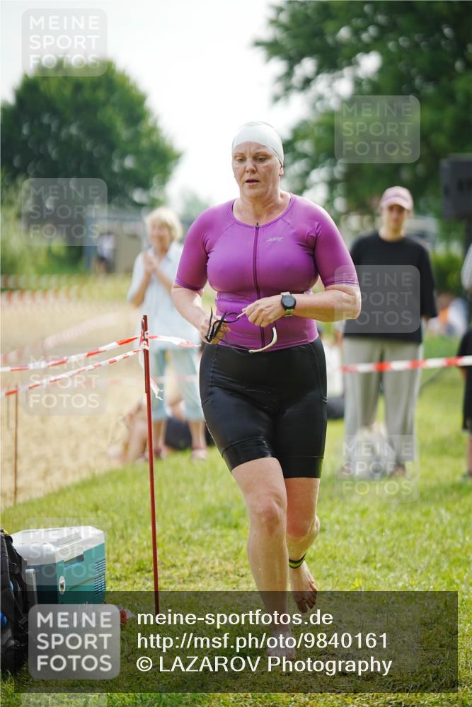21.06.2026 - 29. Vierlanden-Triathlon LAZAROV Photography http://msf.ph/oto/9840161 21.06.2026 09:18:22 Schwimmen 232, 245, 259, 276, 281 meine-sportfotos.de