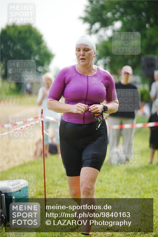 21.06.2026 - 29. Vierlanden-Triathlon LAZAROV Photography http://msf.ph/oto/9840163 21.06.2026 09:18:22 Schwimmen 232, 245, 259, 276, 281 meine-sportfotos.de