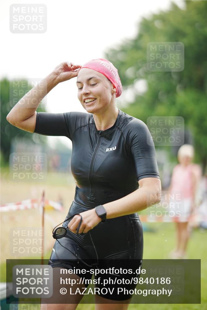 21.06.2026 - 29. Vierlanden-Triathlon LAZAROV Photography http://msf.ph/oto/9840186 21.06.2026 09:23:04 Schwimmen 279 meine-sportfotos.de
