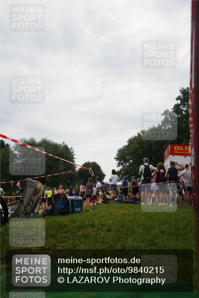 21.06.2026 - 29. Vierlanden-Triathlon LAZAROV Photography http://msf.ph/oto/9840215 21.06.2026 09:44:40 Schwimmen  meine-sportfotos.de