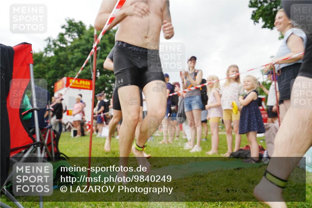 21.06.2026 - 29. Vierlanden-Triathlon LAZAROV Photography http://msf.ph/oto/9840249 21.06.2026 09:59:16 Schwimmen 303, 325, 356 meine-sportfotos.de