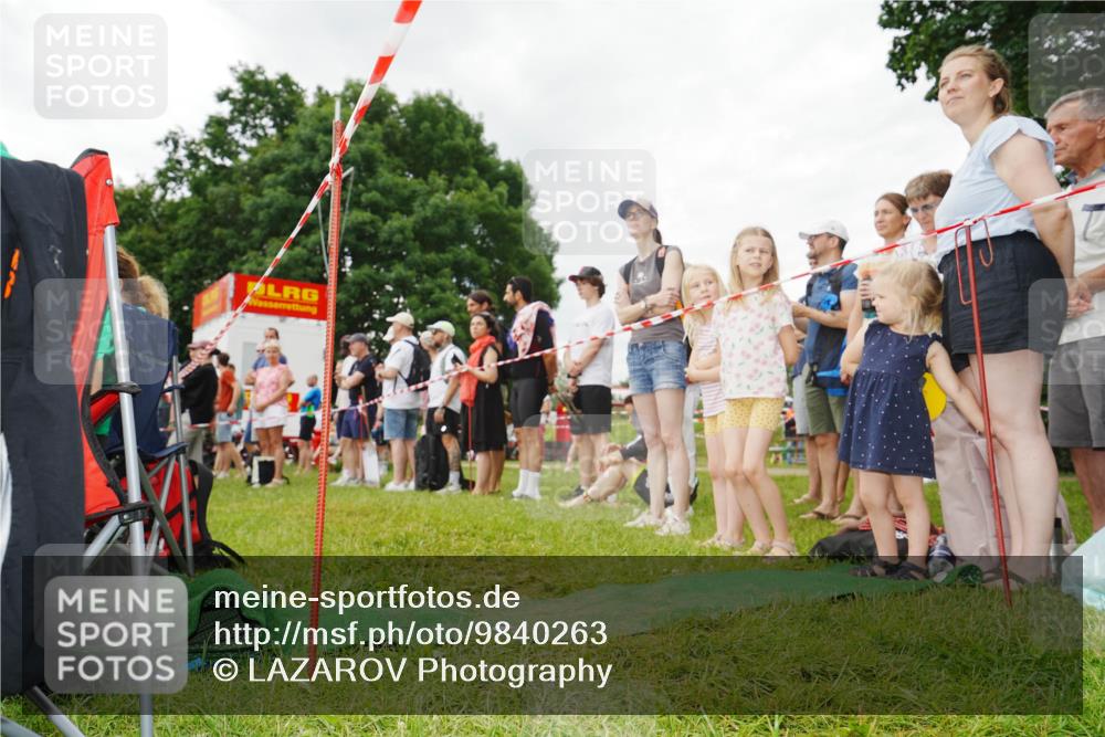 21.06.2026 - 29. Vierlanden-Triathlon LAZAROV Photography http://msf.ph/oto/9840263 21.06.2026 10:03:10 Schwimmen  meine-sportfotos.de
