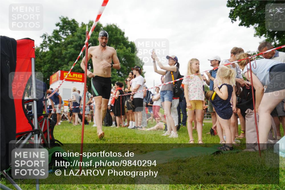 21.06.2026 - 29. Vierlanden-Triathlon LAZAROV Photography http://msf.ph/oto/9840294 21.06.2026 10:06:26 Schwimmen 438, 444, 458 meine-sportfotos.de