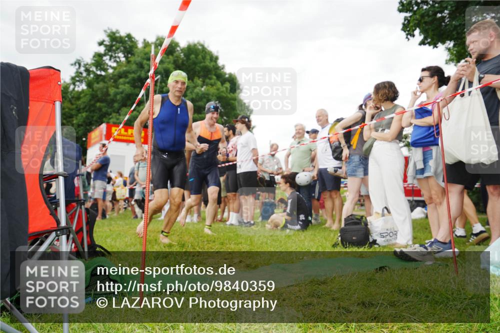 21.06.2026 - 29. Vierlanden-Triathlon LAZAROV Photography http://msf.ph/oto/9840359 21.06.2026 10:08:38 Schwimmen 403, 422, 432, 476, 1356 meine-sportfotos.de
