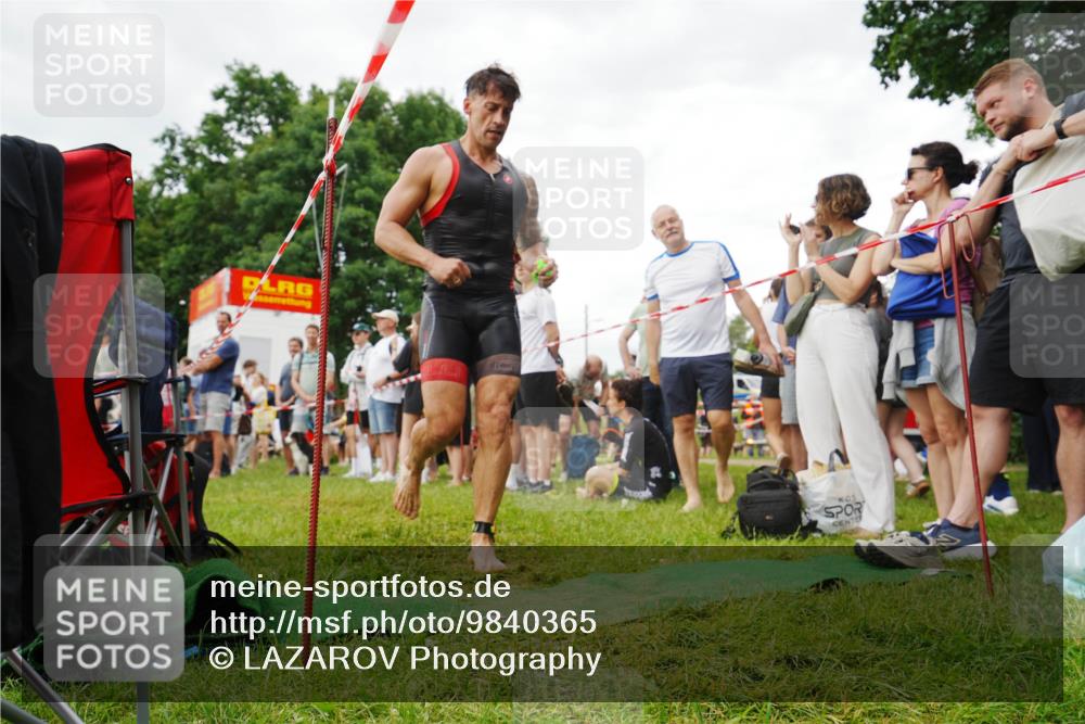 21.06.2026 - 29. Vierlanden-Triathlon LAZAROV Photography http://msf.ph/oto/9840365 21.06.2026 10:08:40 Schwimmen 403, 418, 422, 432, 476, 1356 meine-sportfotos.de