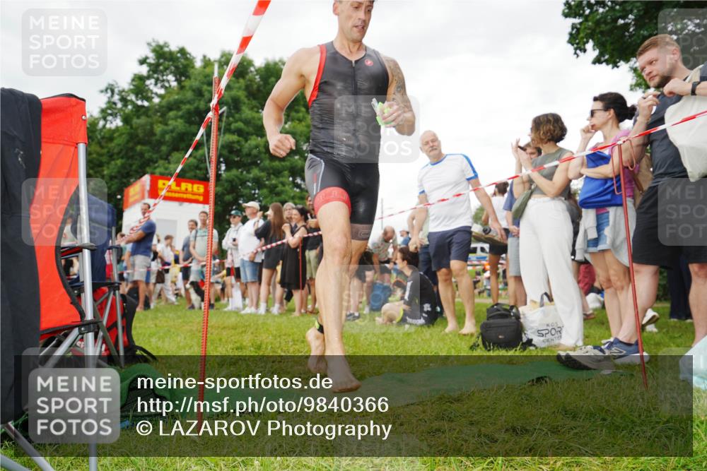 21.06.2026 - 29. Vierlanden-Triathlon LAZAROV Photography http://msf.ph/oto/9840366 21.06.2026 10:08:41 Schwimmen 403, 418, 422, 432, 476, 1356 meine-sportfotos.de