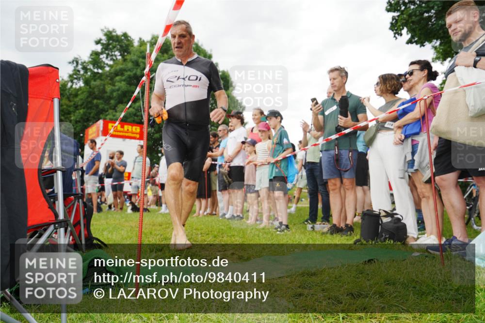 21.06.2026 - 29. Vierlanden-Triathlon LAZAROV Photography http://msf.ph/oto/9840411 21.06.2026 10:12:59 Schwimmen 396 meine-sportfotos.de