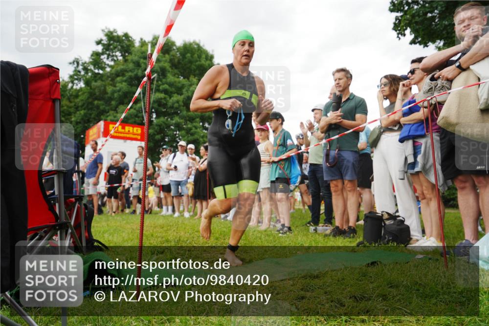 21.06.2026 - 29. Vierlanden-Triathlon LAZAROV Photography http://msf.ph/oto/9840420 21.06.2026 10:13:15 Schwimmen 549 meine-sportfotos.de