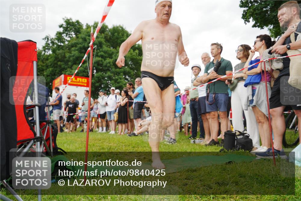 21.06.2026 - 29. Vierlanden-Triathlon LAZAROV Photography http://msf.ph/oto/9840425 21.06.2026 10:13:45 Schwimmen 415 meine-sportfotos.de