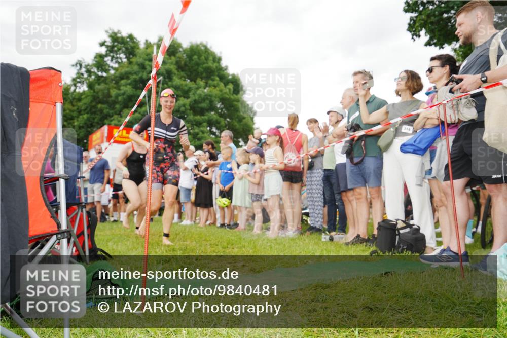21.06.2026 - 29. Vierlanden-Triathlon LAZAROV Photography http://msf.ph/oto/9840481 21.06.2026 10:16:52 Schwimmen 328, 577, 604, 613, 622 meine-sportfotos.de