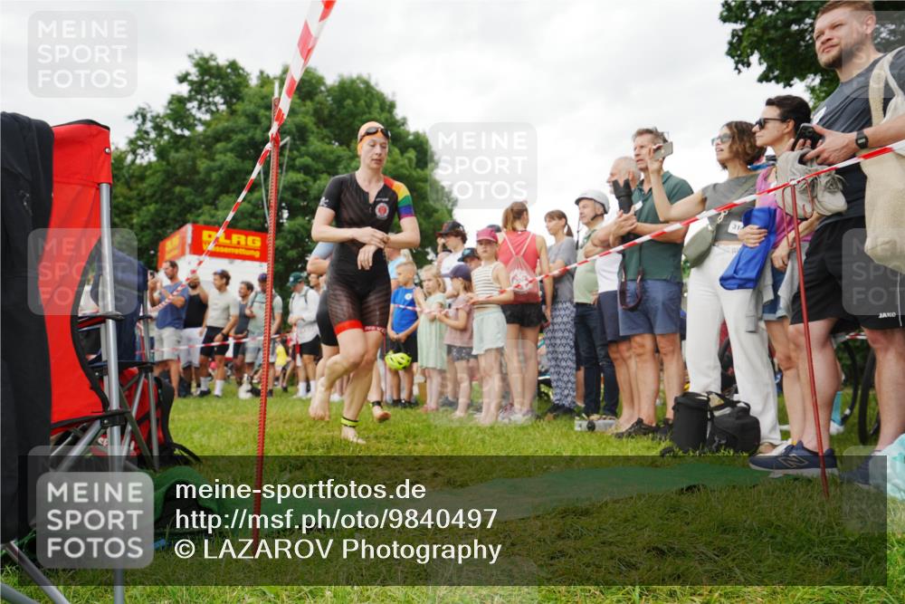 21.06.2026 - 29. Vierlanden-Triathlon LAZAROV Photography http://msf.ph/oto/9840497 21.06.2026 10:17:01 Schwimmen 328, 374, 388, 485, 506, 536, 538, 604, 613, 622 meine-sportfotos.de