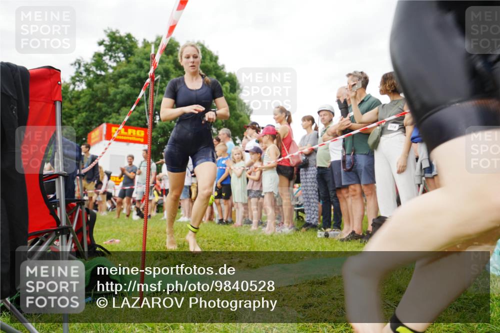21.06.2026 - 29. Vierlanden-Triathlon LAZAROV Photography http://msf.ph/oto/9840528 21.06.2026 10:17:32 Schwimmen 369, 486, 517, 530, 543, 567, 574, 585, 599, 602 meine-sportfotos.de