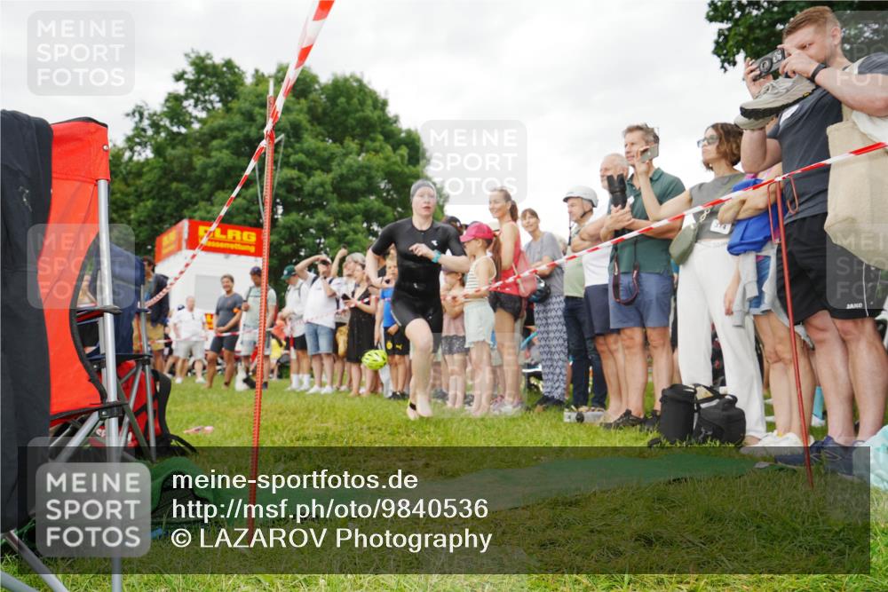 21.06.2026 - 29. Vierlanden-Triathlon LAZAROV Photography http://msf.ph/oto/9840536 21.06.2026 10:17:37 Schwimmen 369, 486, 517, 543, 567, 585, 599, 600 meine-sportfotos.de