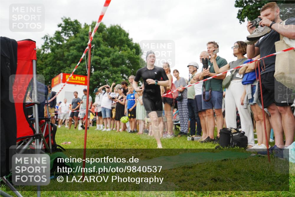 21.06.2026 - 29. Vierlanden-Triathlon LAZAROV Photography http://msf.ph/oto/9840537 21.06.2026 10:17:37 Schwimmen 369, 486, 517, 543, 567, 585, 599, 600 meine-sportfotos.de