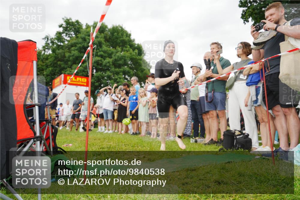 21.06.2026 - 29. Vierlanden-Triathlon LAZAROV Photography http://msf.ph/oto/9840538 21.06.2026 10:17:38 Schwimmen 369, 486, 517, 543, 567, 599, 600 meine-sportfotos.de