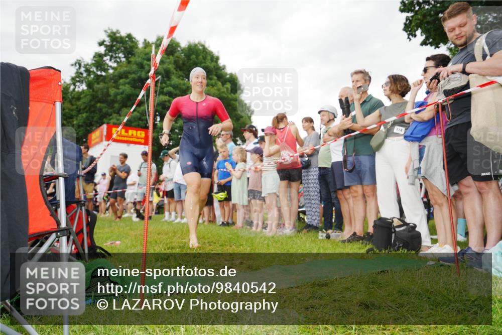 21.06.2026 - 29. Vierlanden-Triathlon LAZAROV Photography http://msf.ph/oto/9840542 21.06.2026 10:17:46 Schwimmen 353, 508, 575 meine-sportfotos.de