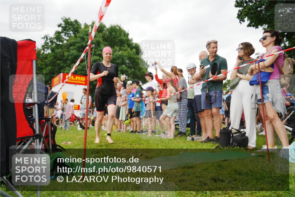 21.06.2026 - 29. Vierlanden-Triathlon LAZAROV Photography http://msf.ph/oto/9840571 21.06.2026 10:18:21 Schwimmen 494 meine-sportfotos.de