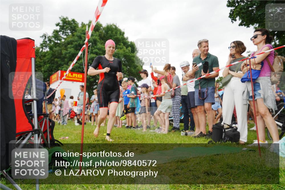 21.06.2026 - 29. Vierlanden-Triathlon LAZAROV Photography http://msf.ph/oto/9840572 21.06.2026 10:18:21 Schwimmen 494 meine-sportfotos.de