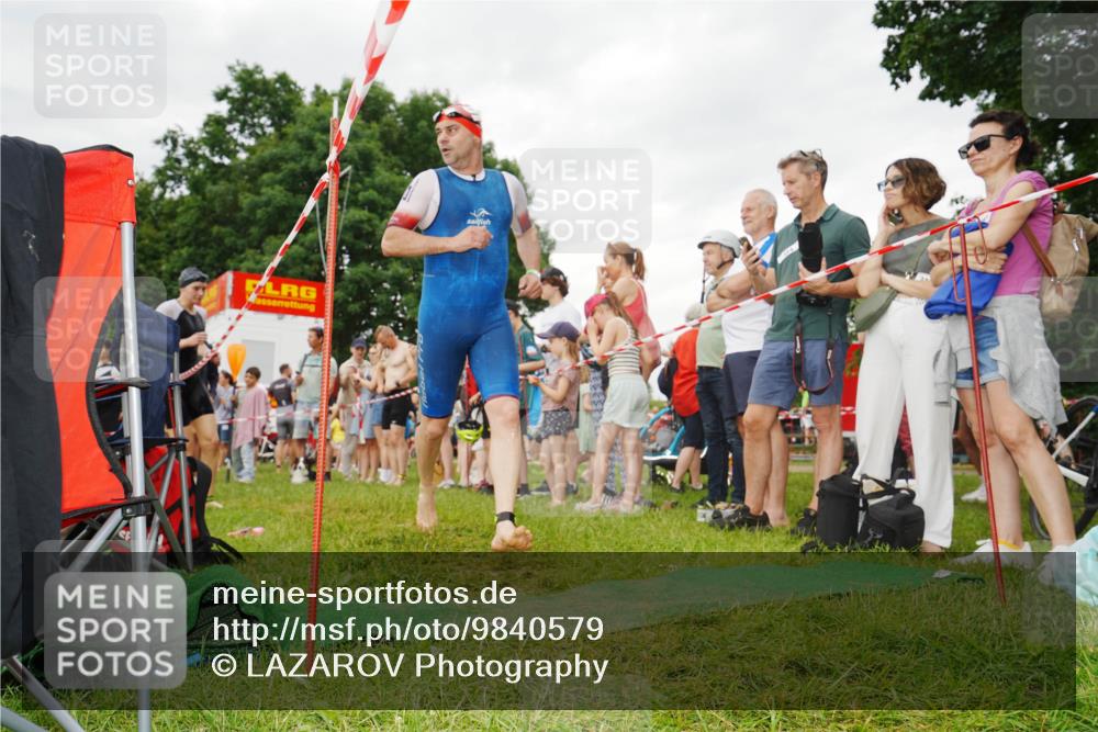 21.06.2026 - 29. Vierlanden-Triathlon LAZAROV Photography http://msf.ph/oto/9840579 21.06.2026 10:18:30 Schwimmen 494, 571, 592, 606, 618 meine-sportfotos.de