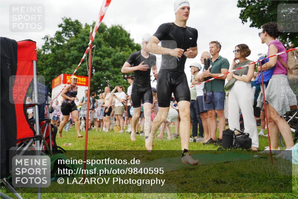 21.06.2026 - 29. Vierlanden-Triathlon LAZAROV Photography http://msf.ph/oto/9840595 21.06.2026 10:18:43 Schwimmen 368, 391, 499, 513, 516, 539, 558, 582, 583, 590, 605, 608 meine-sportfotos.de
