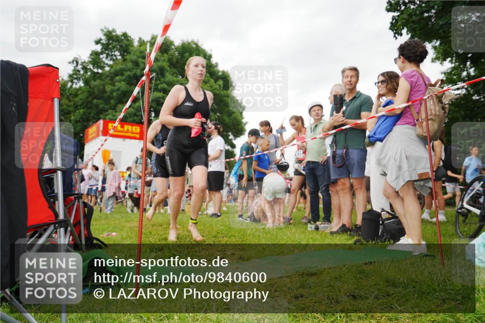 21.06.2026 - 29. Vierlanden-Triathlon LAZAROV Photography http://msf.ph/oto/9840600 21.06.2026 10:18:47 Schwimmen 368, 391, 490, 510, 511, 513, 516, 539, 558, 582, 583, 590, 605, 608 meine-sportfotos.de