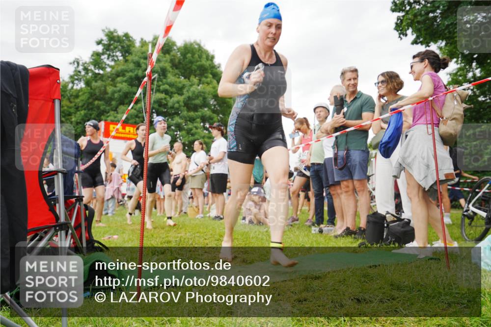 21.06.2026 - 29. Vierlanden-Triathlon LAZAROV Photography http://msf.ph/oto/9840602 21.06.2026 10:18:48 Schwimmen 368, 391, 490, 510, 511, 513, 516, 539, 558, 583, 590, 605, 608 meine-sportfotos.de