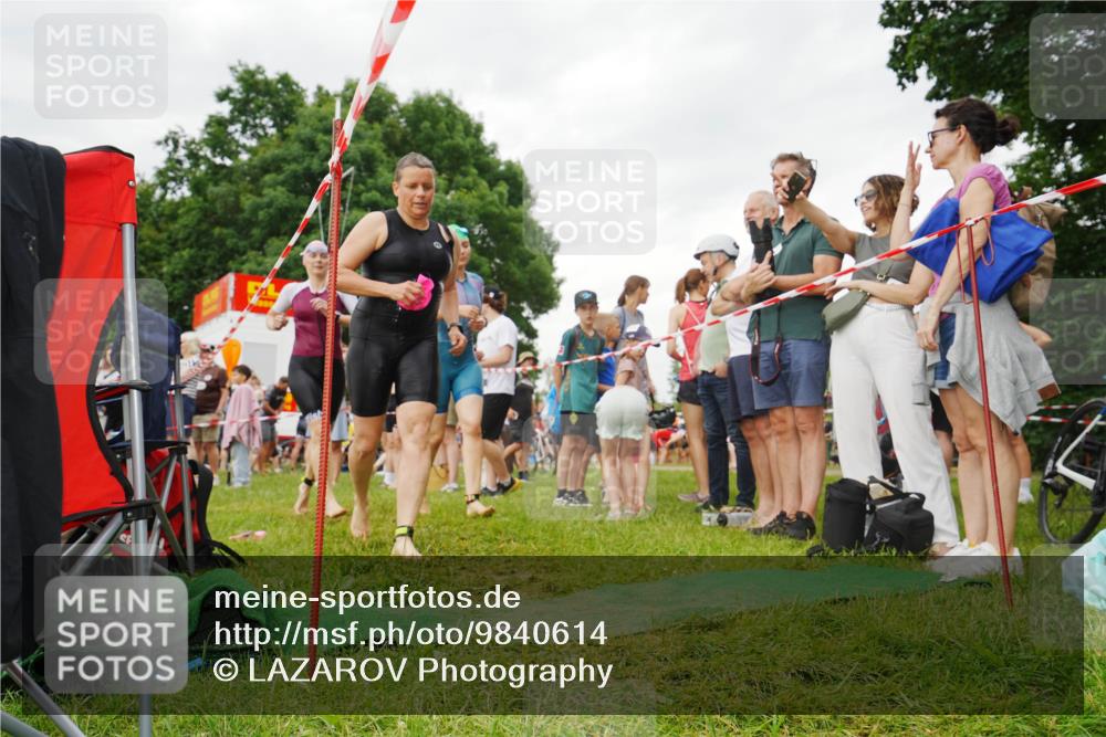 21.06.2026 - 29. Vierlanden-Triathlon LAZAROV Photography http://msf.ph/oto/9840614 21.06.2026 10:19:00 Schwimmen 355, 482, 492, 524, 551, 556, 601 meine-sportfotos.de