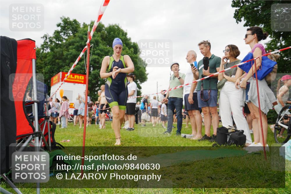 21.06.2026 - 29. Vierlanden-Triathlon LAZAROV Photography http://msf.ph/oto/9840630 21.06.2026 10:19:22 Schwimmen 512, 519, 535, 546 meine-sportfotos.de