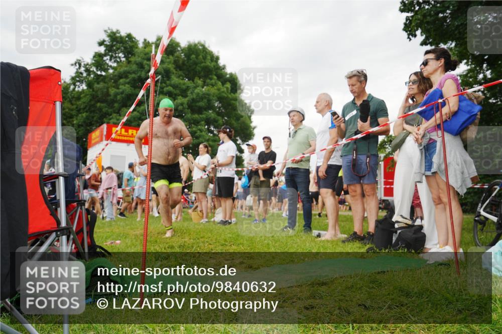 21.06.2026 - 29. Vierlanden-Triathlon LAZAROV Photography http://msf.ph/oto/9840632 21.06.2026 10:19:26 Schwimmen 519, 535, 546, 624 meine-sportfotos.de