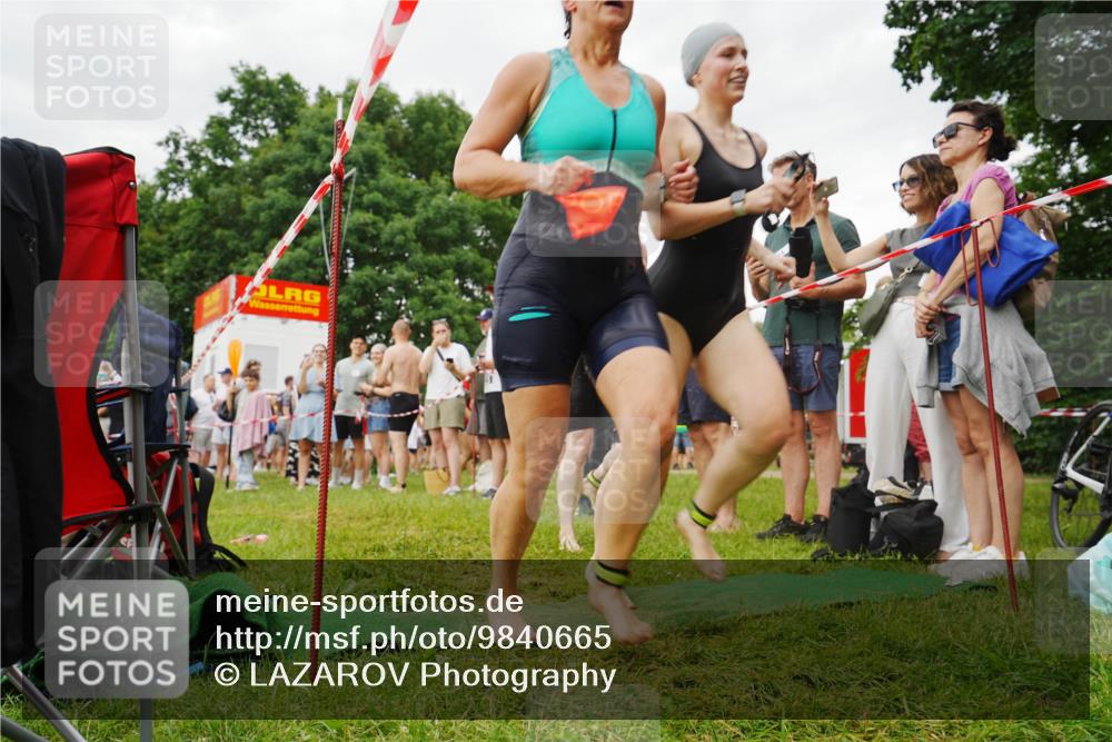 21.06.2026 - 29. Vierlanden-Triathlon LAZAROV Photography http://msf.ph/oto/9840665 21.06.2026 10:19:48 Schwimmen 498, 505, 523, 534, 579, 580, 581, 594, 1357 meine-sportfotos.de