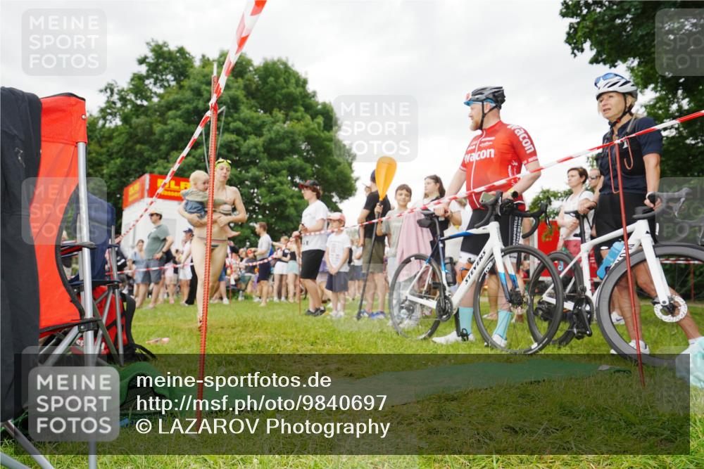 21.06.2026 - 29. Vierlanden-Triathlon LAZAROV Photography http://msf.ph/oto/9840697 21.06.2026 10:20:52 Schwimmen 612 meine-sportfotos.de