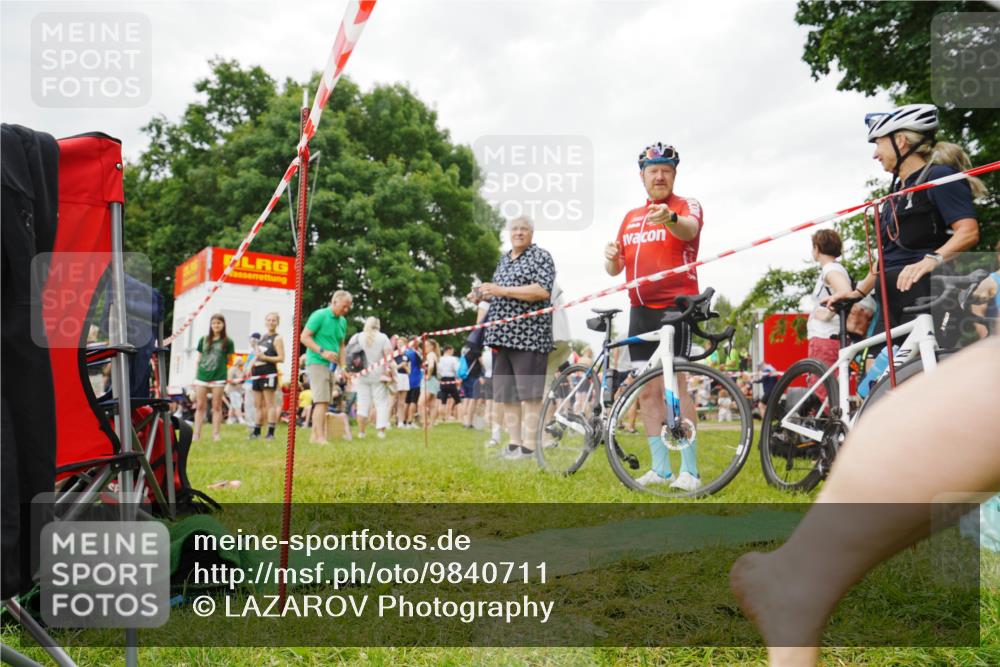 21.06.2026 - 29. Vierlanden-Triathlon LAZAROV Photography http://msf.ph/oto/9840711 21.06.2026 10:23:28 Schwimmen 500, 554 meine-sportfotos.de