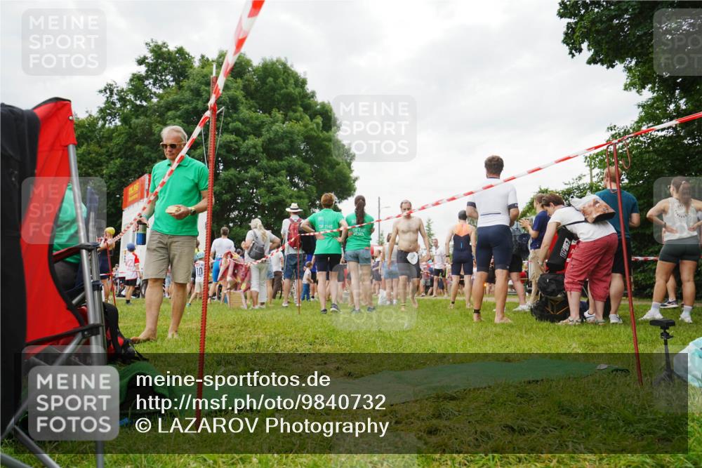 21.06.2026 - 29. Vierlanden-Triathlon LAZAROV Photography http://msf.ph/oto/9840732 21.06.2026 10:26:29 Schwimmen  meine-sportfotos.de