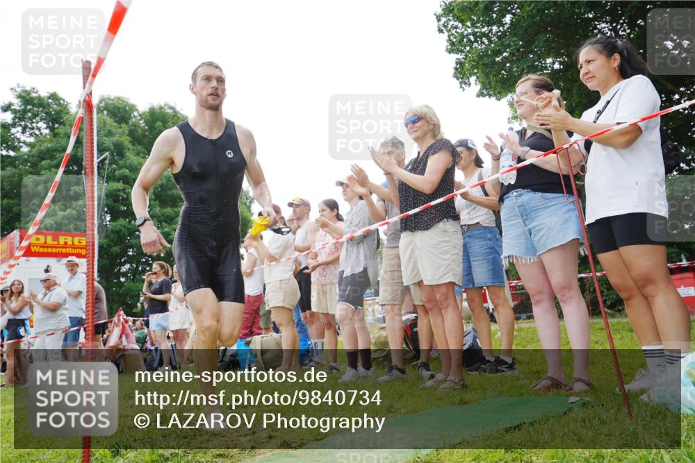 21.06.2026 - 29. Vierlanden-Triathlon LAZAROV Photography http://msf.ph/oto/9840734 21.06.2026 10:53:12 Schwimmen 706 meine-sportfotos.de