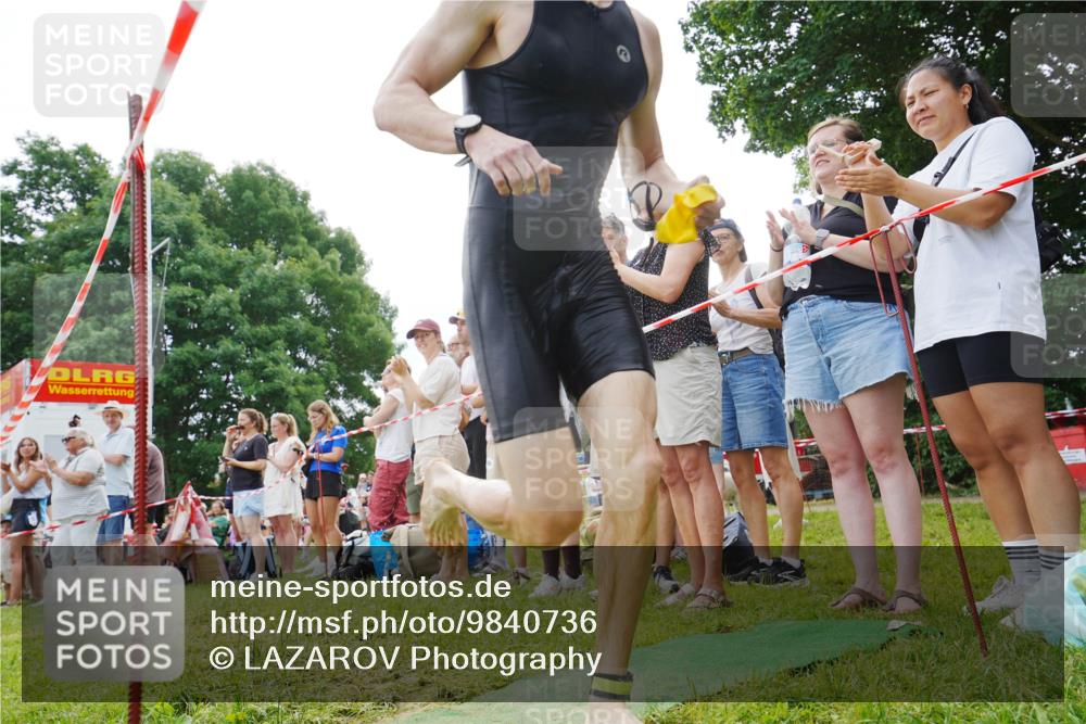 21.06.2026 - 29. Vierlanden-Triathlon LAZAROV Photography http://msf.ph/oto/9840736 21.06.2026 10:53:12 Schwimmen 706 meine-sportfotos.de