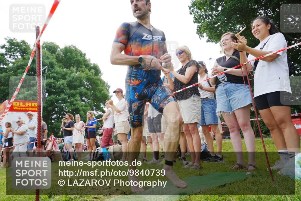 21.06.2026 - 29. Vierlanden-Triathlon LAZAROV Photography http://msf.ph/oto/9840739 21.06.2026 10:53:23 Schwimmen 657 meine-sportfotos.de