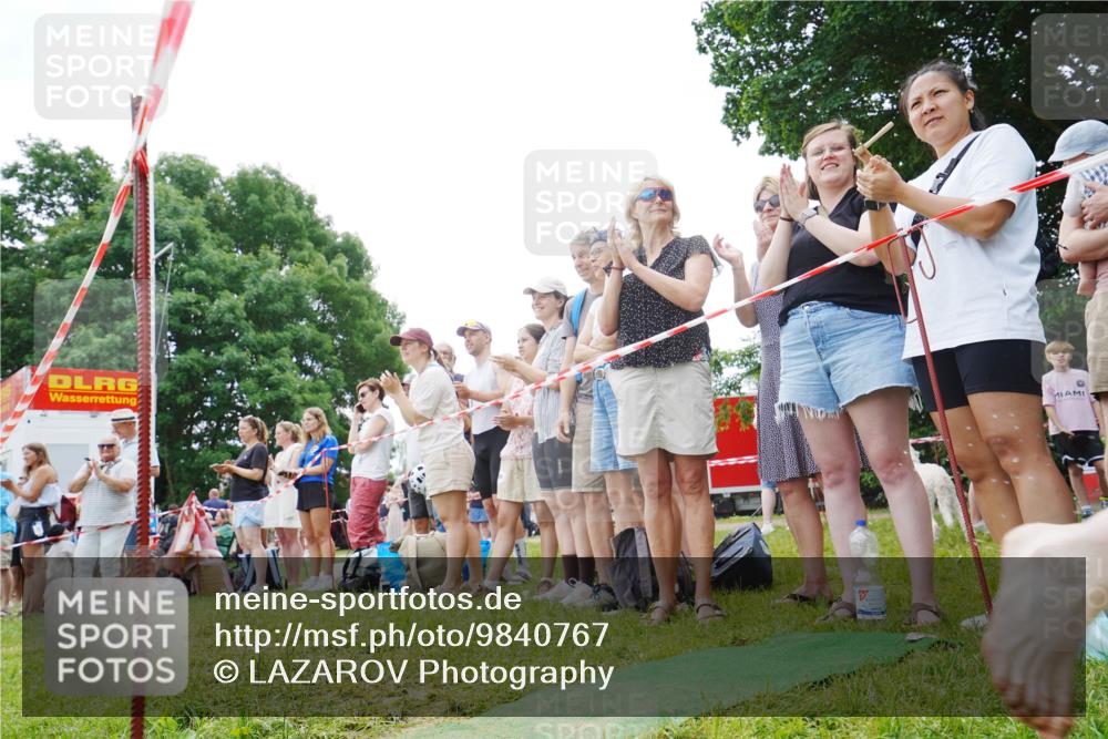 21.06.2026 - 29. Vierlanden-Triathlon LAZAROV Photography http://msf.ph/oto/9840767 21.06.2026 10:56:36 Schwimmen 654 meine-sportfotos.de