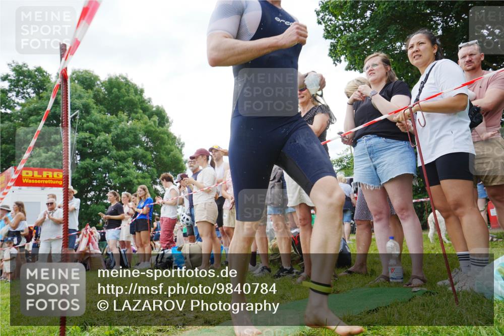 21.06.2026 - 29. Vierlanden-Triathlon LAZAROV Photography http://msf.ph/oto/9840784 21.06.2026 10:57:37 Schwimmen 634 meine-sportfotos.de