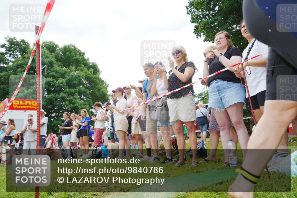 21.06.2026 - 29. Vierlanden-Triathlon LAZAROV Photography http://msf.ph/oto/9840786 21.06.2026 10:57:37 Schwimmen 634 meine-sportfotos.de