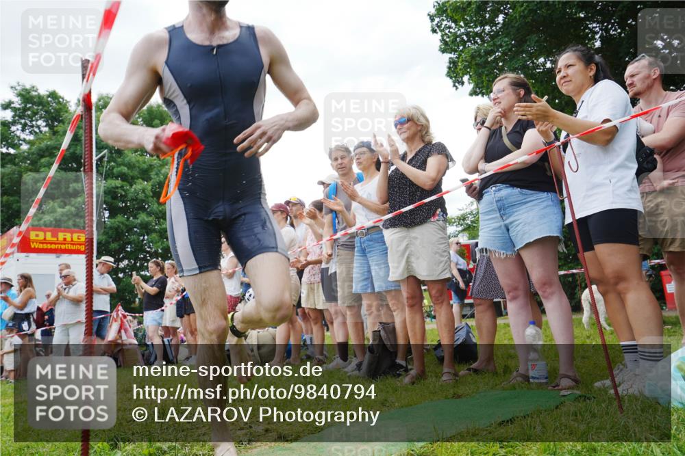 21.06.2026 - 29. Vierlanden-Triathlon LAZAROV Photography http://msf.ph/oto/9840794 21.06.2026 10:57:59 Schwimmen 650, 689 meine-sportfotos.de