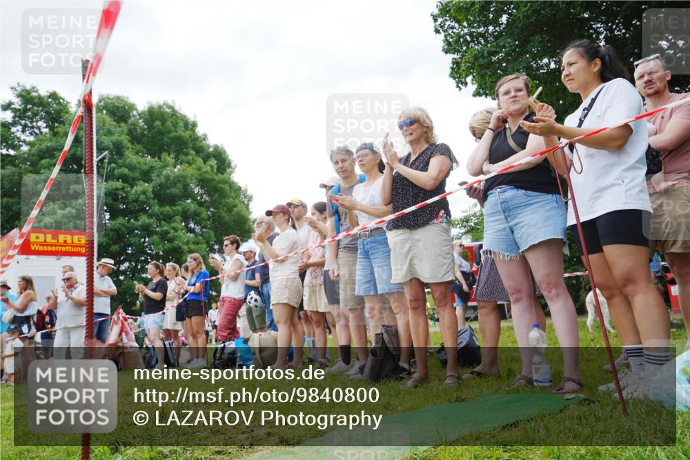 21.06.2026 - 29. Vierlanden-Triathlon LAZAROV Photography http://msf.ph/oto/9840800 21.06.2026 10:58:00 Schwimmen 650, 689 meine-sportfotos.de