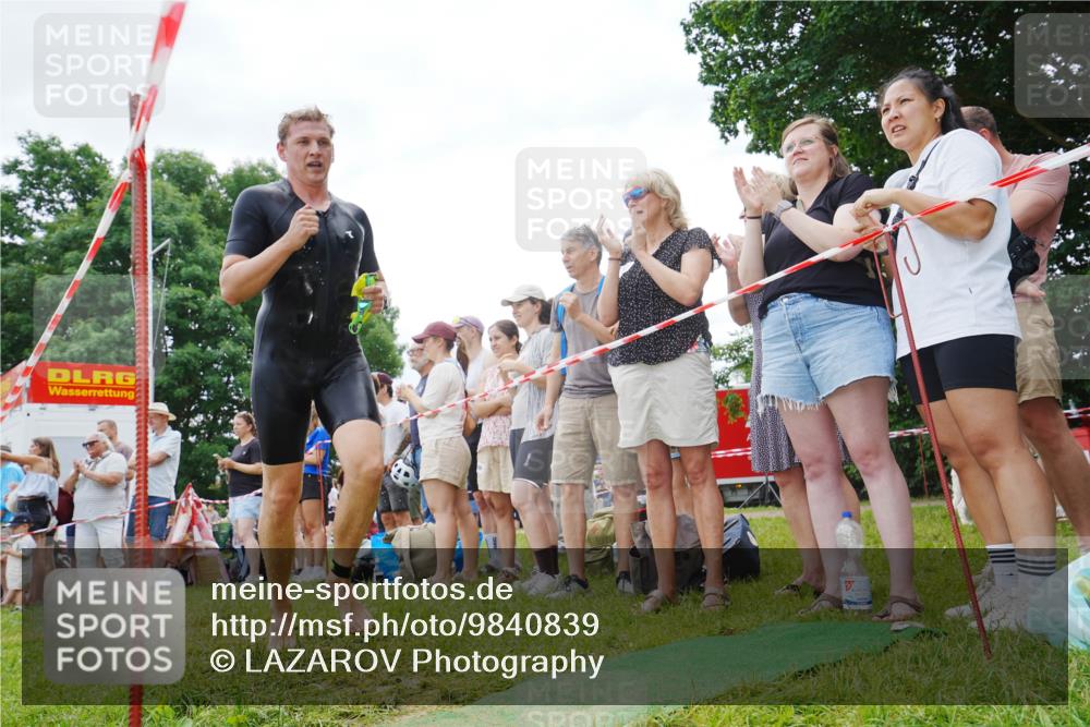 21.06.2026 - 29. Vierlanden-Triathlon LAZAROV Photography http://msf.ph/oto/9840839 21.06.2026 10:58:18 Schwimmen 666, 668, 674, 715, 719 meine-sportfotos.de