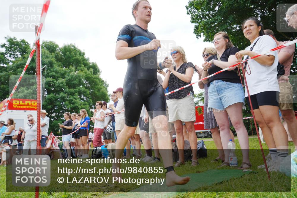 21.06.2026 - 29. Vierlanden-Triathlon LAZAROV Photography http://msf.ph/oto/9840855 21.06.2026 10:58:21 Schwimmen 668, 691, 715, 719 meine-sportfotos.de