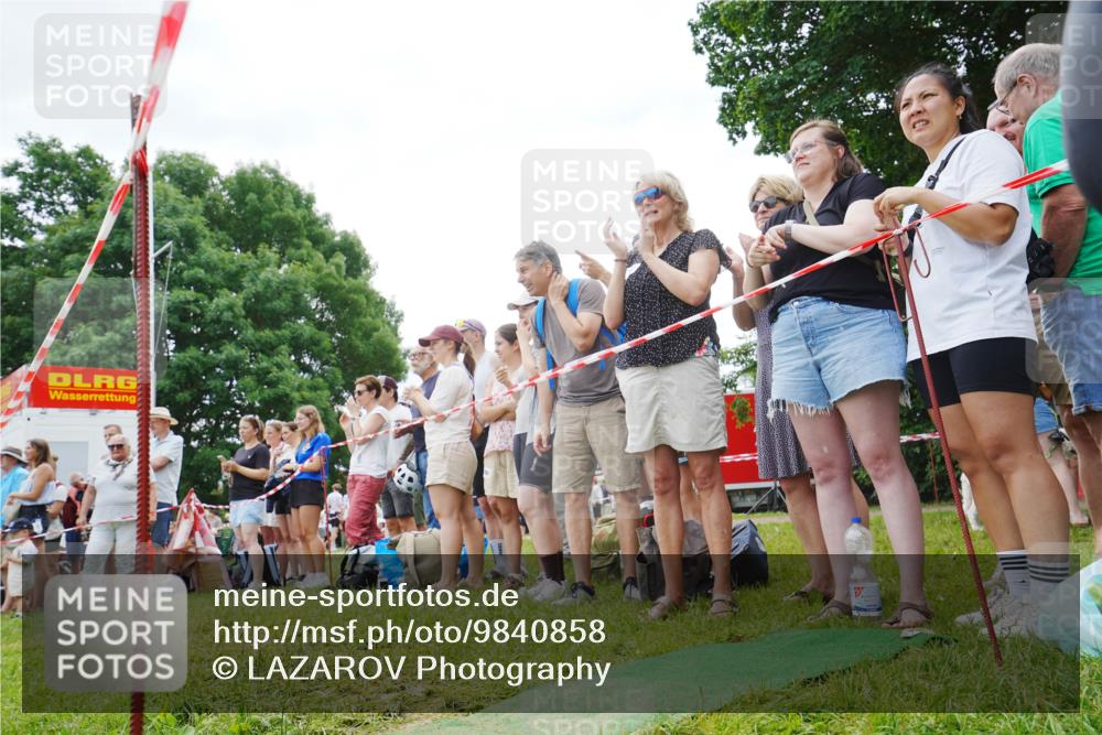 21.06.2026 - 29. Vierlanden-Triathlon LAZAROV Photography http://msf.ph/oto/9840858 21.06.2026 10:58:21 Schwimmen 668, 691, 715, 719 meine-sportfotos.de