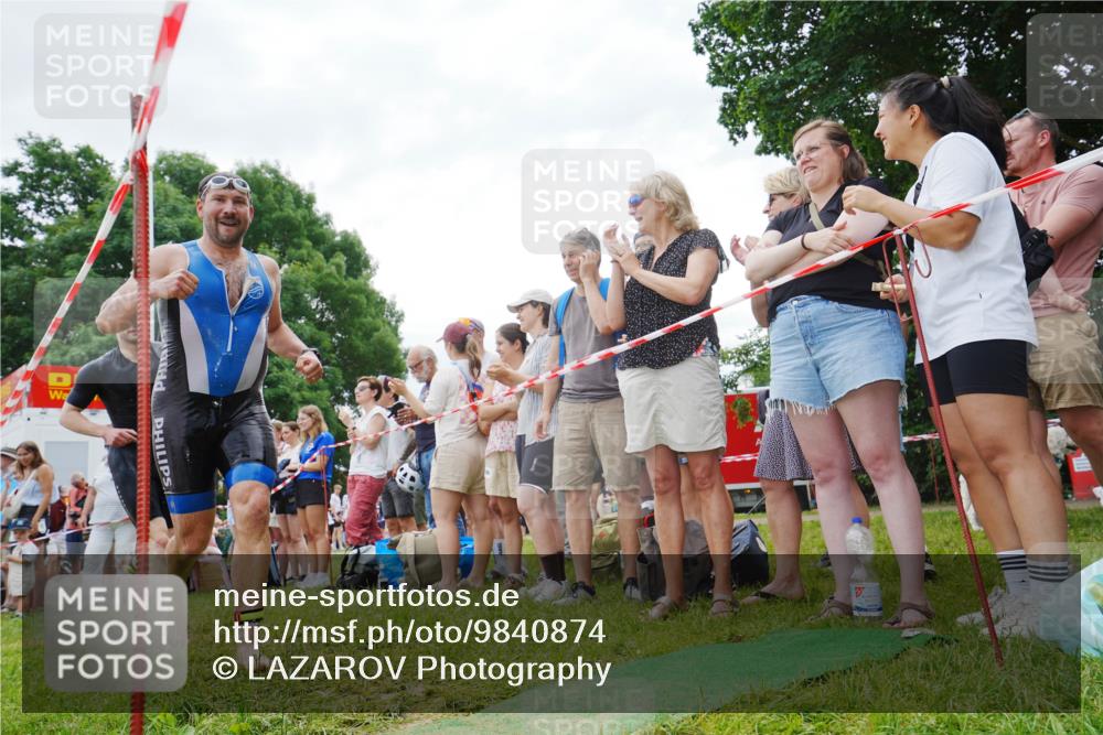 21.06.2026 - 29. Vierlanden-Triathlon LAZAROV Photography http://msf.ph/oto/9840874 21.06.2026 10:58:24 Schwimmen 665, 668, 691, 715, 719 meine-sportfotos.de